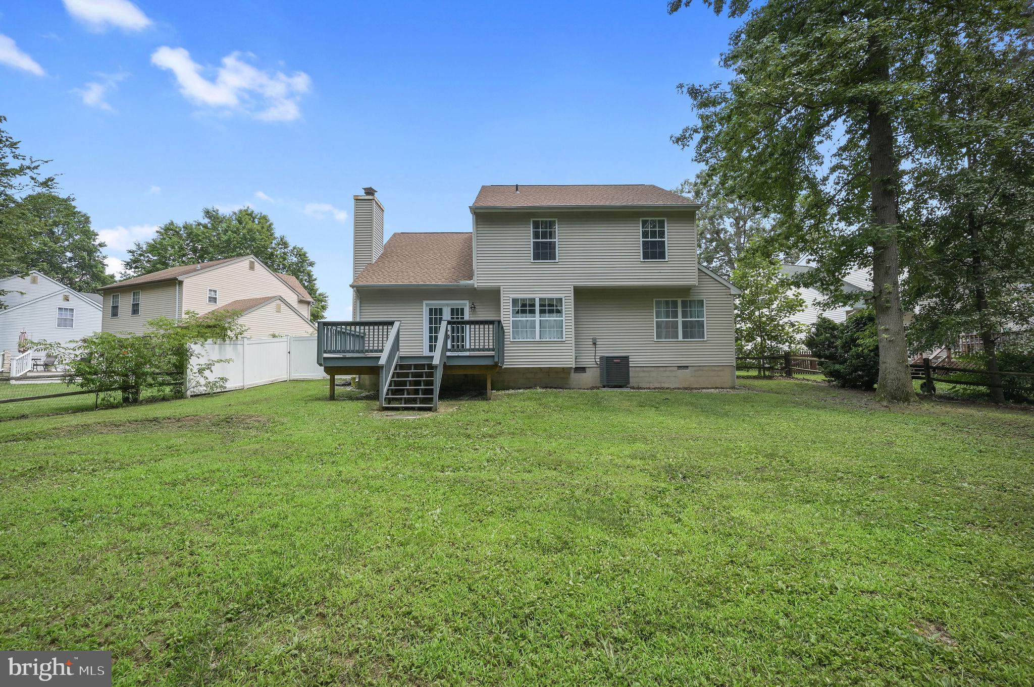 18 ARDSLEY CIRCLE