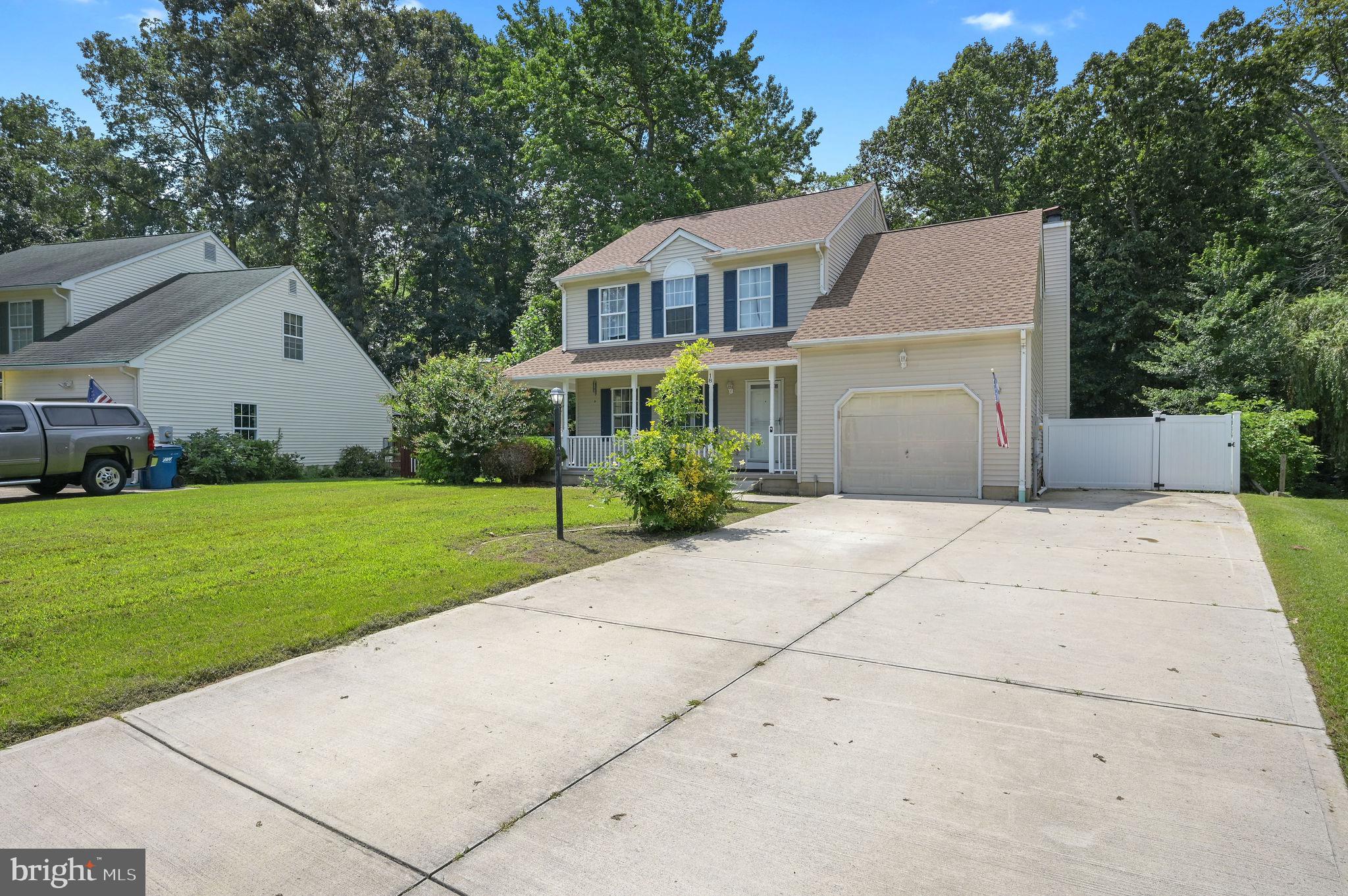 18 ARDSLEY CIRCLE