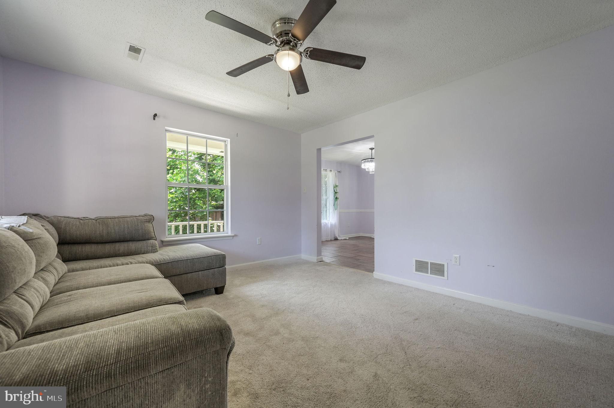 18 ARDSLEY CIRCLE