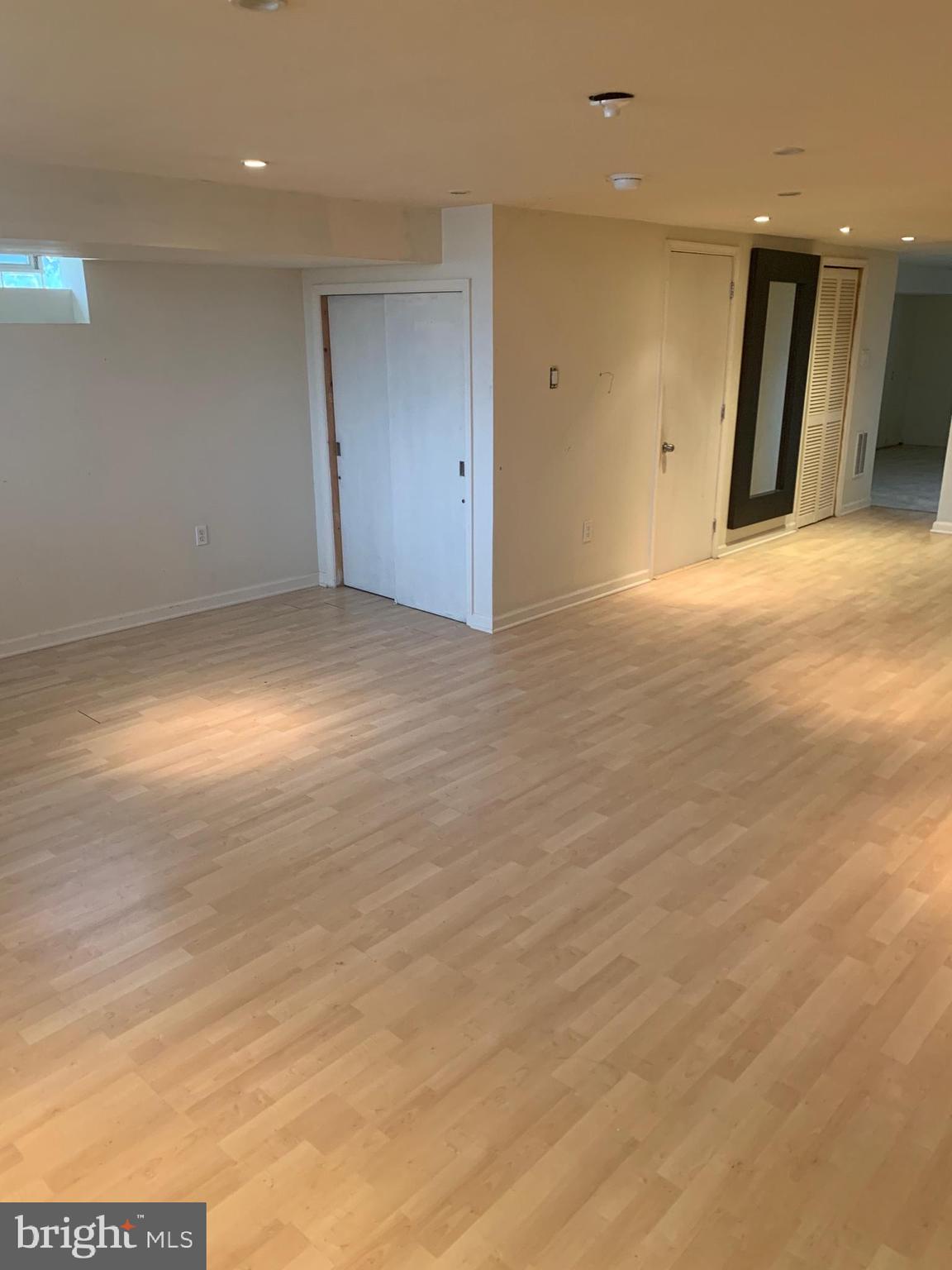 ROXBOROUGH - Residential