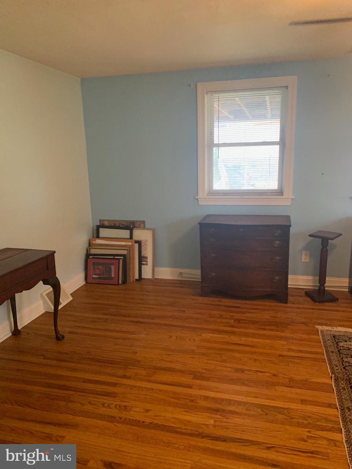 ROXBOROUGH - Residential