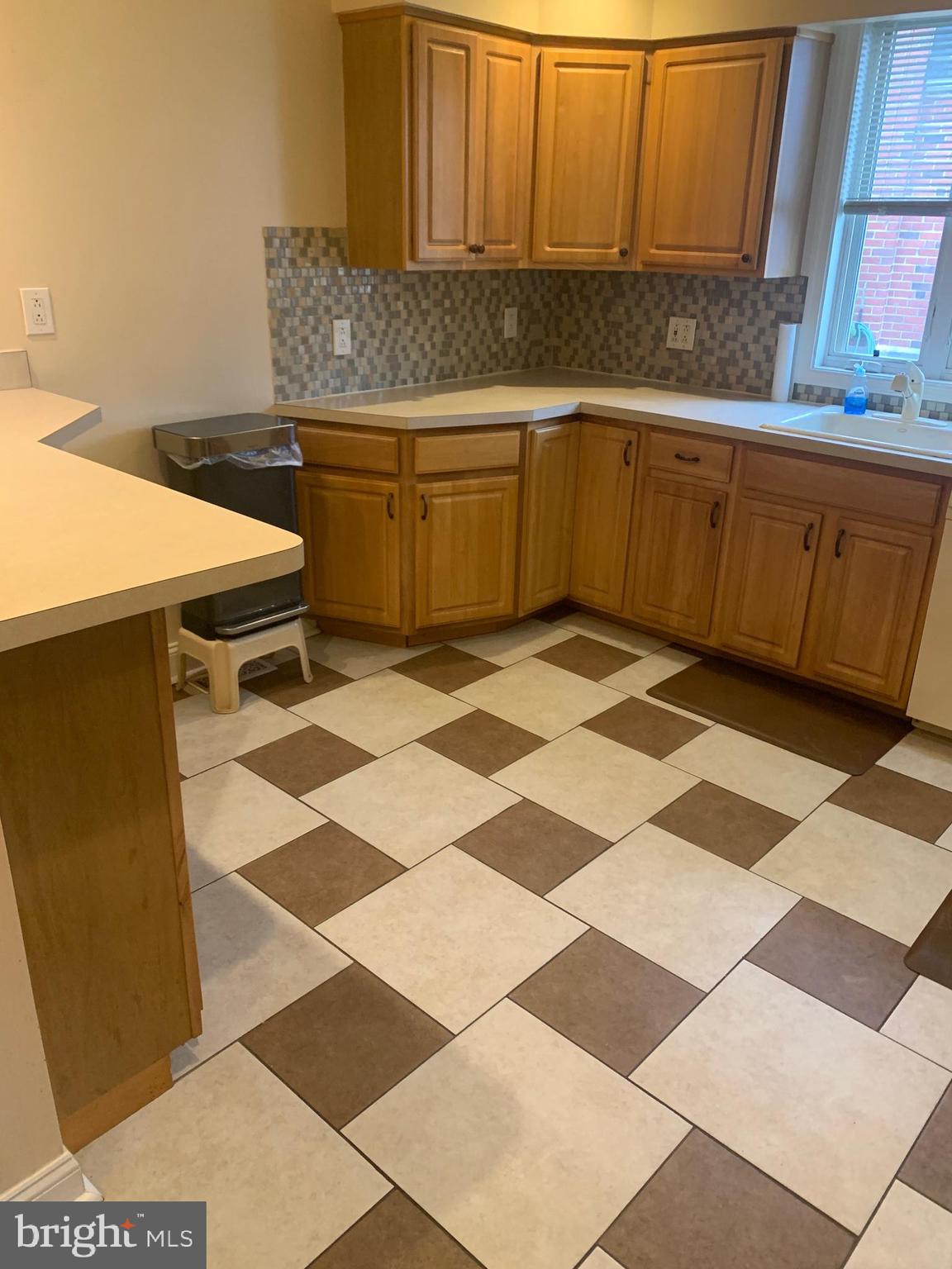 ROXBOROUGH - Residential