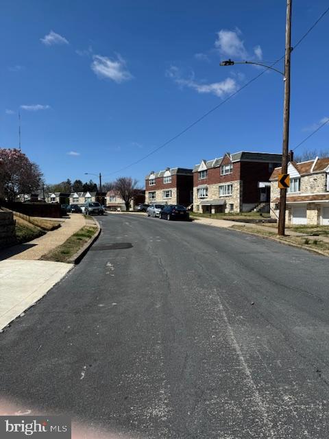 ROXBOROUGH - Residential