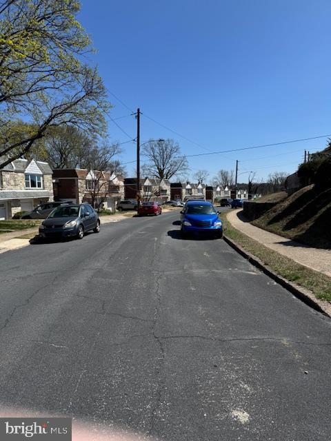 ROXBOROUGH - Residential