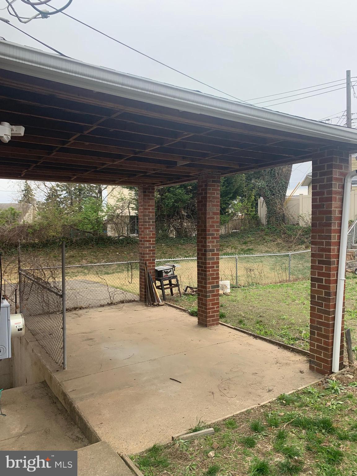 ROXBOROUGH - Residential