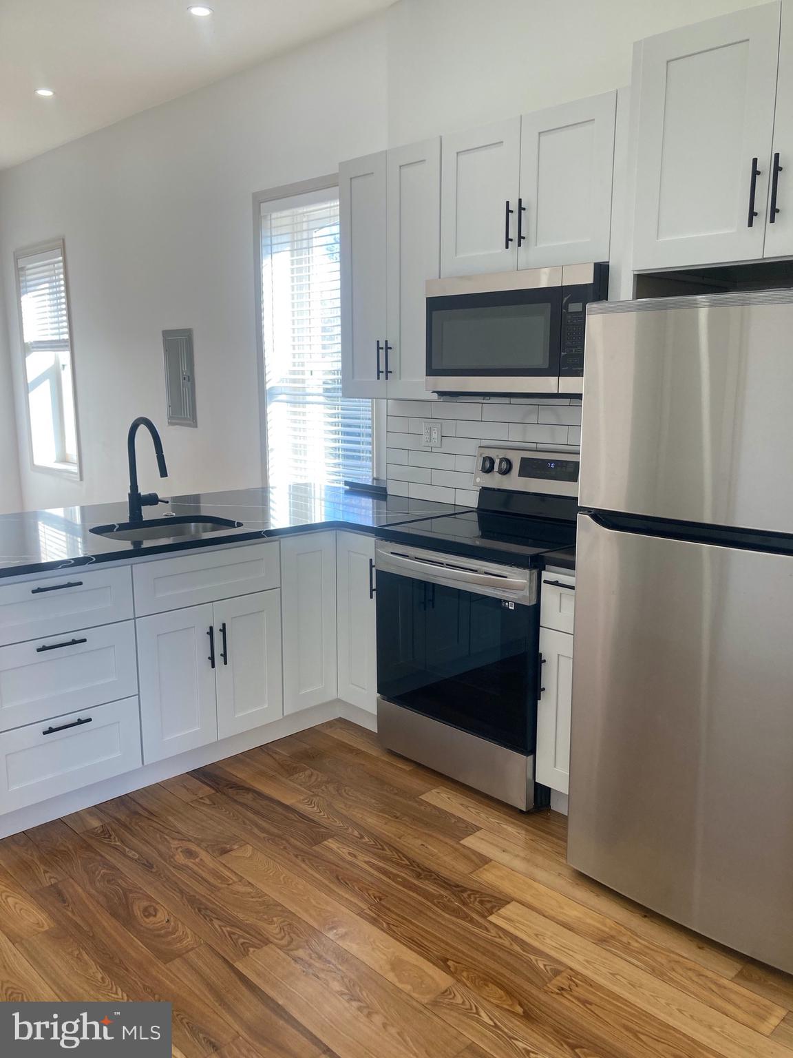 TEMPLE UNIVERSITY - Residential Lease