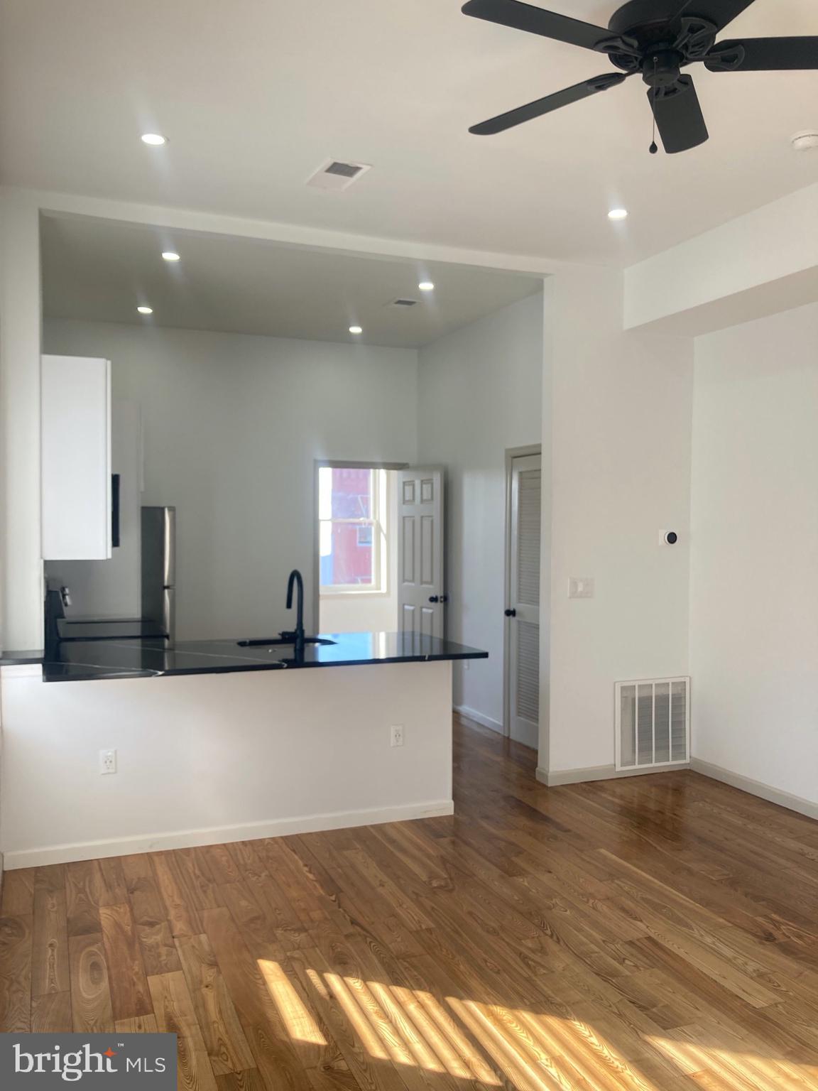 TEMPLE UNIVERSITY - Residential Lease