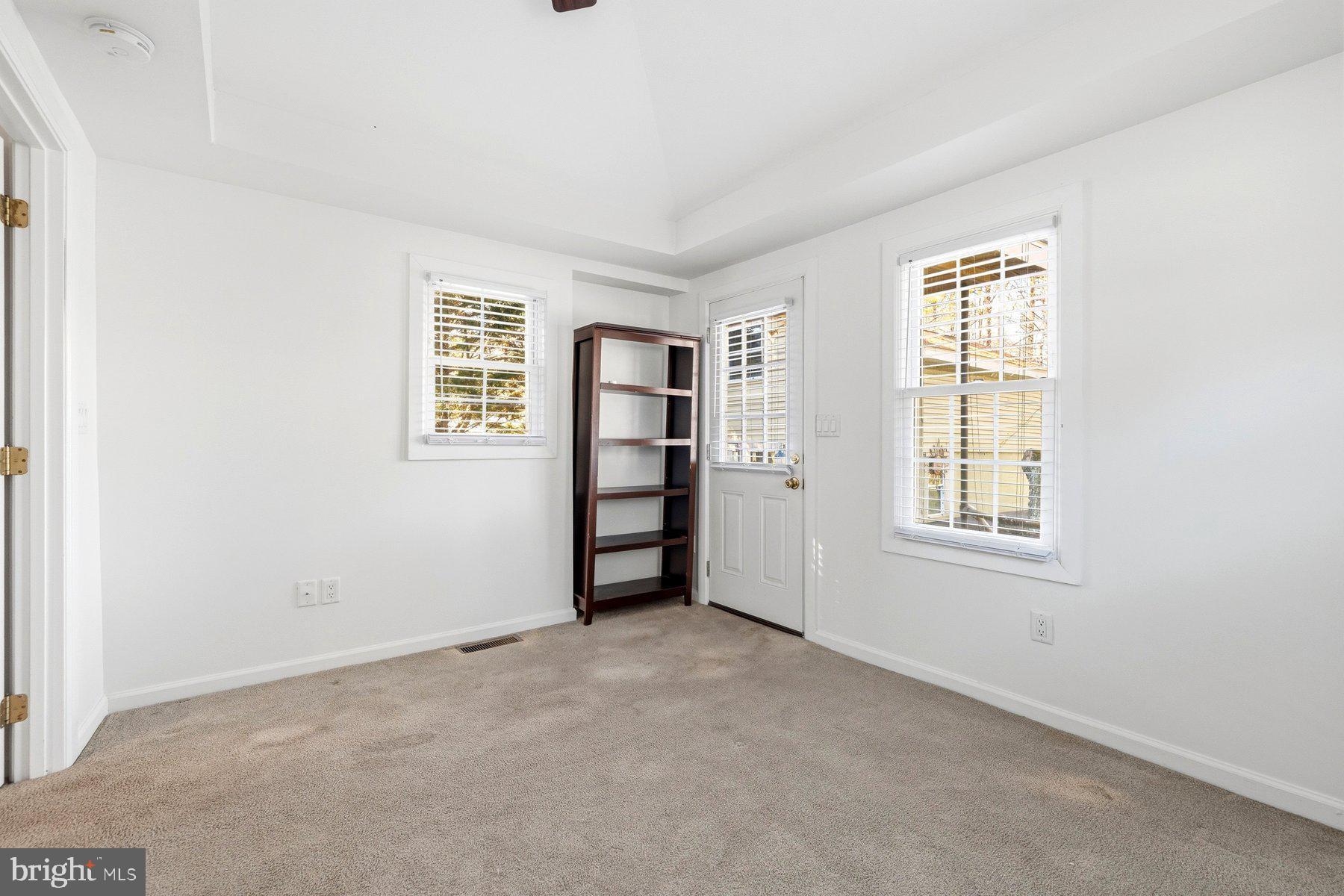 SKINNERS NECK - Residential