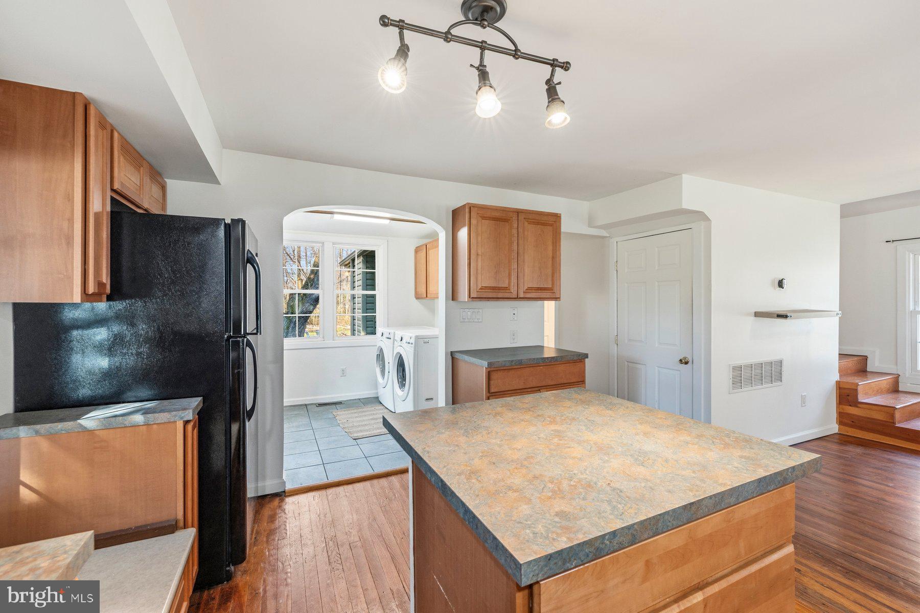 SKINNERS NECK - Residential