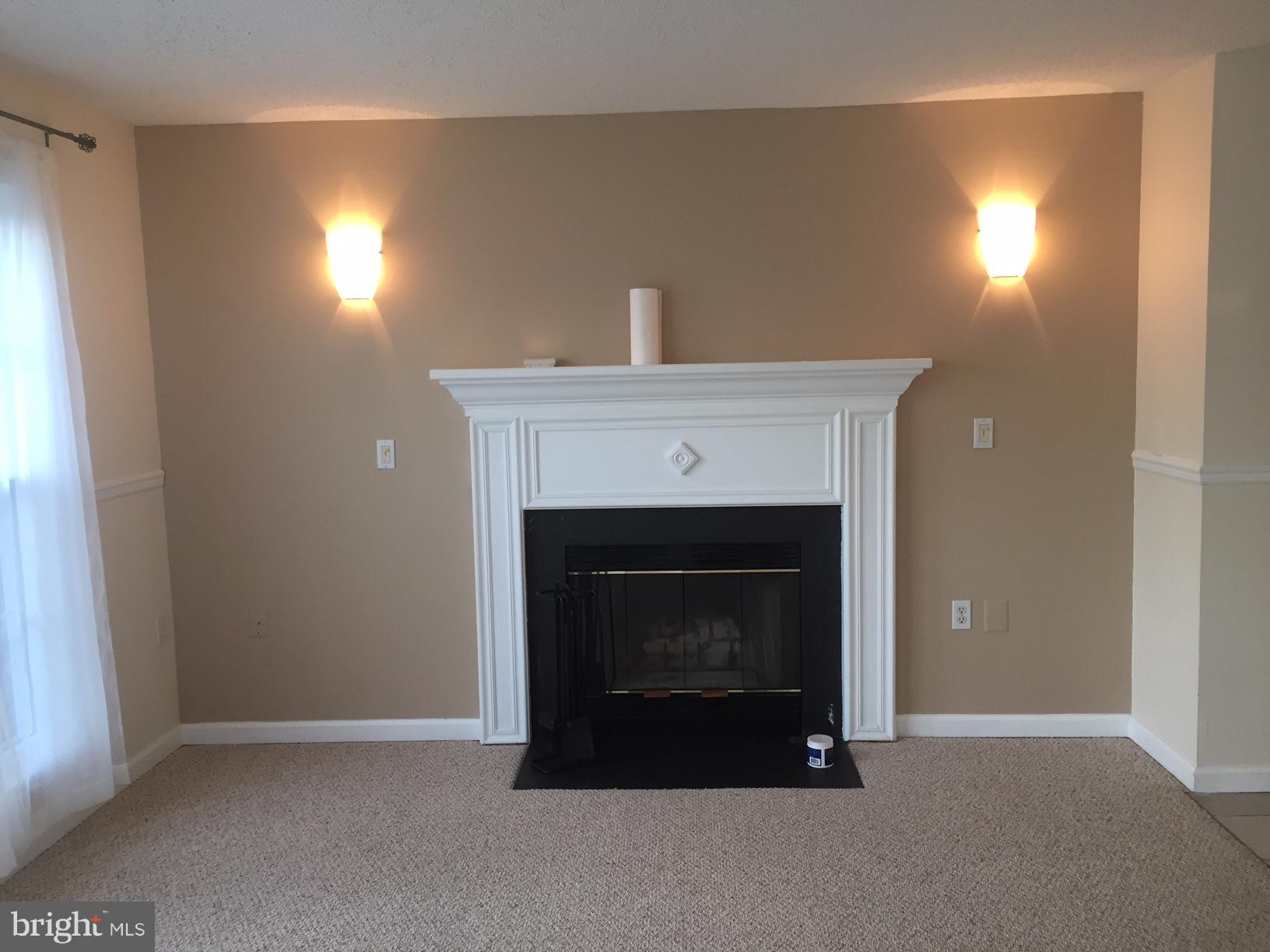 ASHBURN FARM - Residential Lease