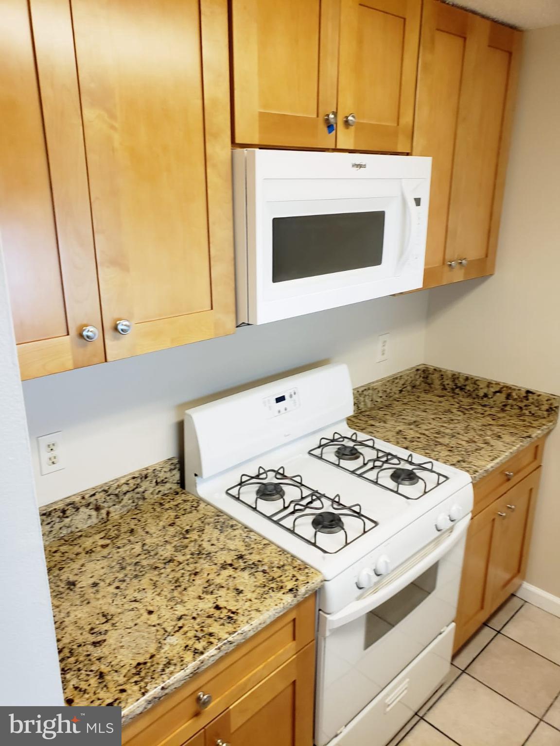 ASHBURN FARM - Residential Lease