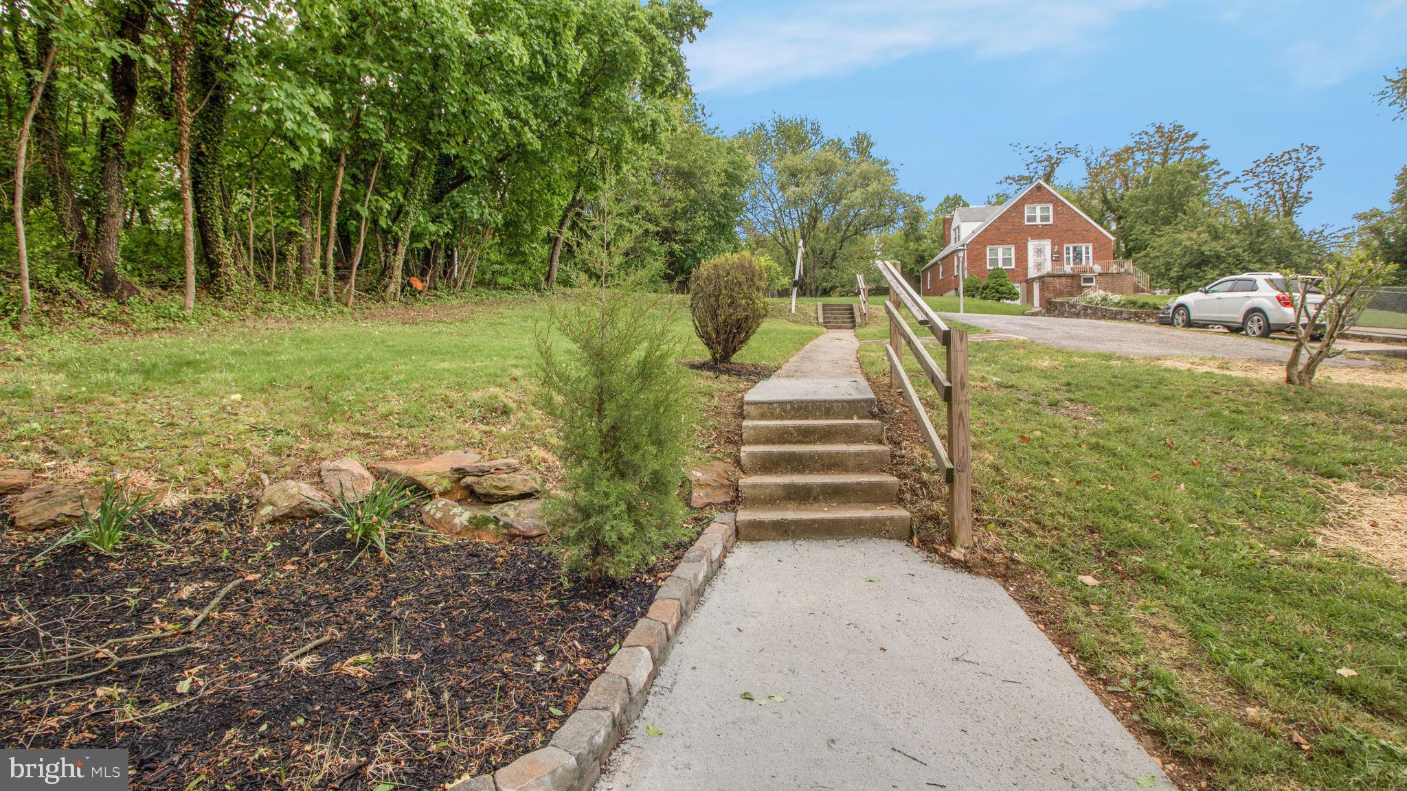 FRANKFORD - Residential