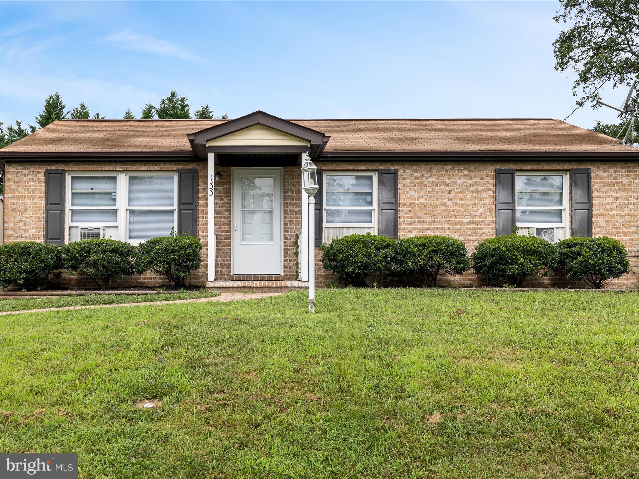 Charming Rancher – Move-In Ready! Don’t miss this great opportunity to own a recently refreshed rancher in a prime location east of Winchester! Freshly painted and featuring brand new Luxury Vinyl Plank flooring throughout. Enjoy the fenced backyard with a concrete patio, perfect for relaxing or entertaining. Conveniently located near Route 7 and Route 50, you'll have easy access to everything Winchester has to offer and a great commuter location also. Whether you're a first-time buyer or looking to downsize, this home is ready for you. Schedule your showing today!