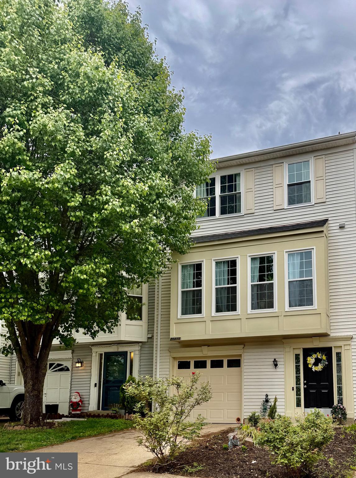 20275 GLENROBIN TERRACE