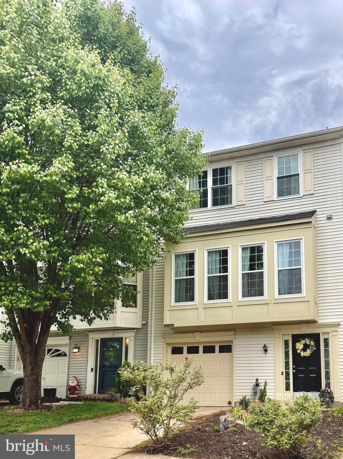 20275 GLENROBIN TERRACE