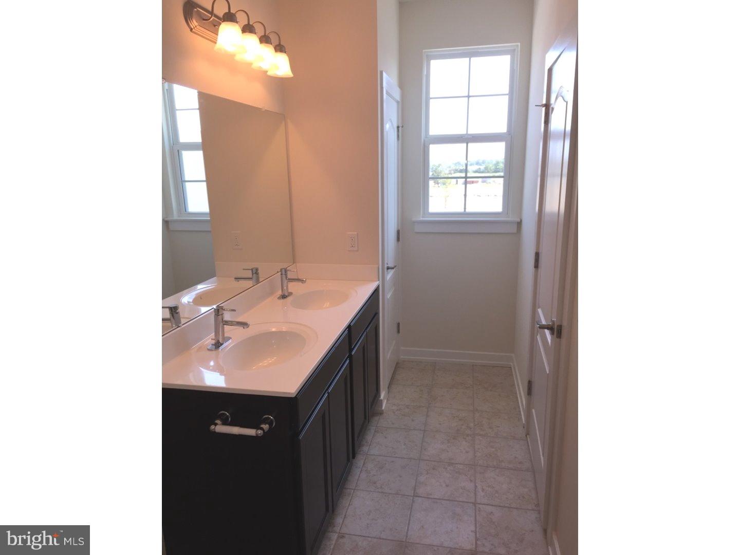 WATERSIDE - Residential