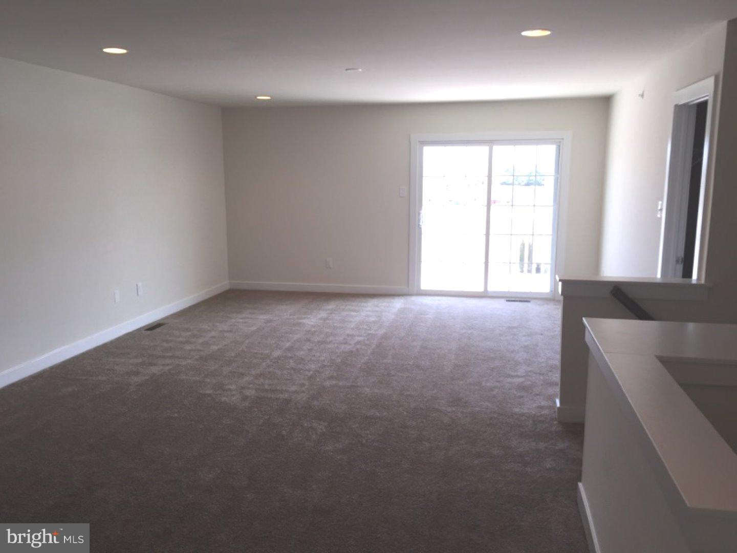 WATERSIDE - Residential