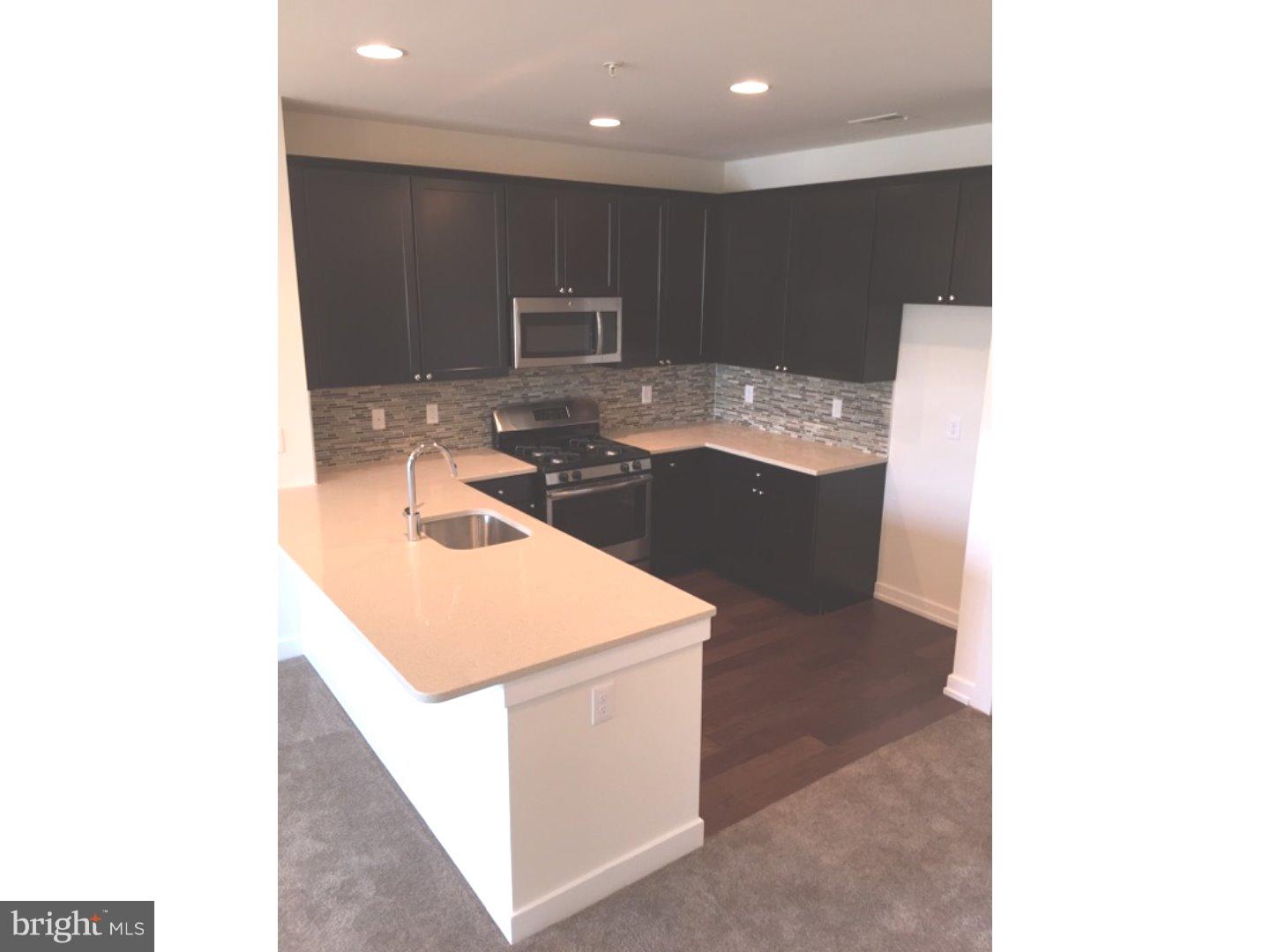 WATERSIDE - Residential