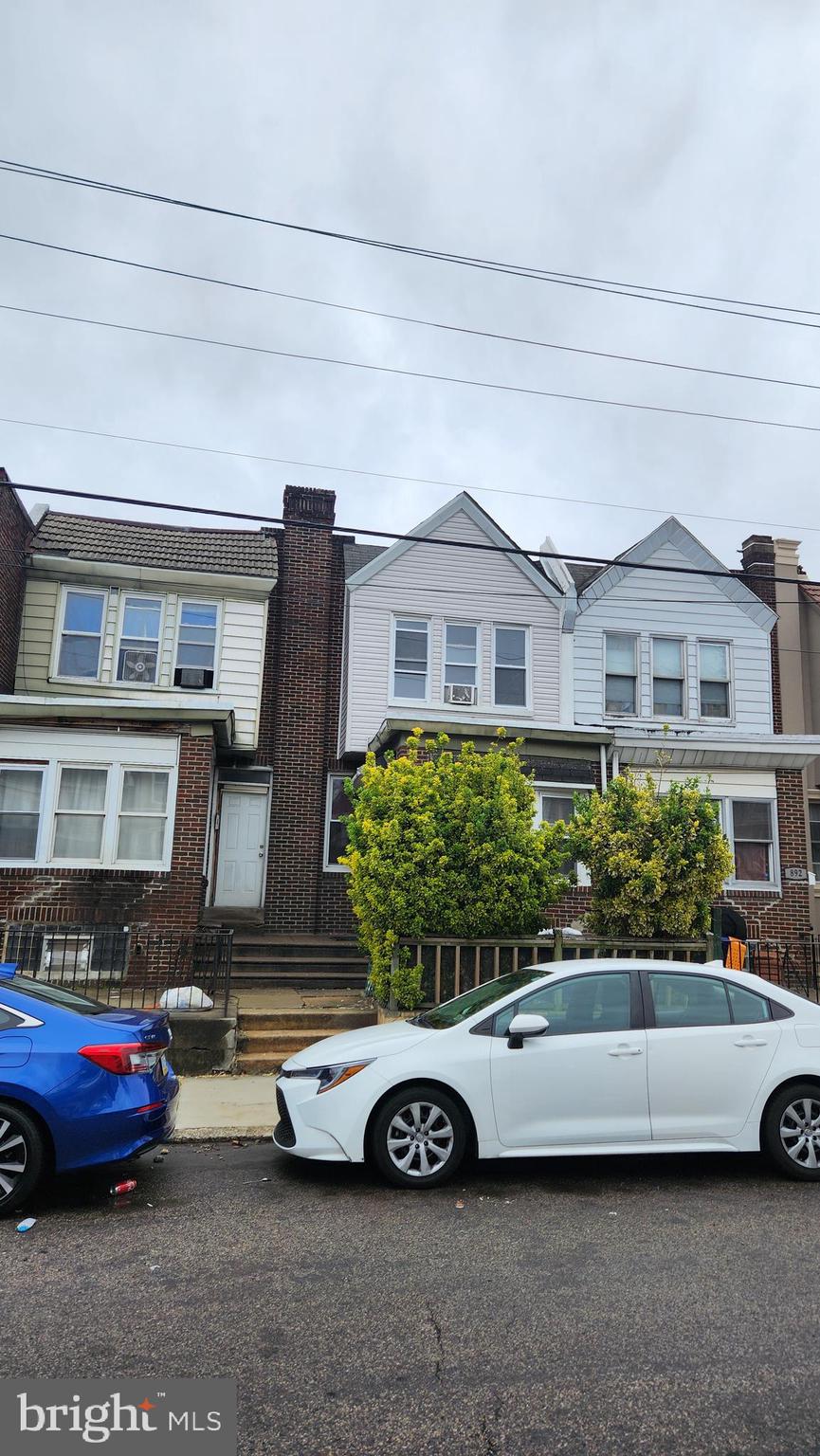 A charming and cozy Oxford Circle townhome located on a quiet block. It features a convenient 1st floor powder room, full basement, covered porch and spacious bedrooms with plenty of closet space. Its presently occupied by excellent long term tenants who would prefer to stay but will vacate with proper notice. This property is in need of cosmetic facelift which is reflected in the price.