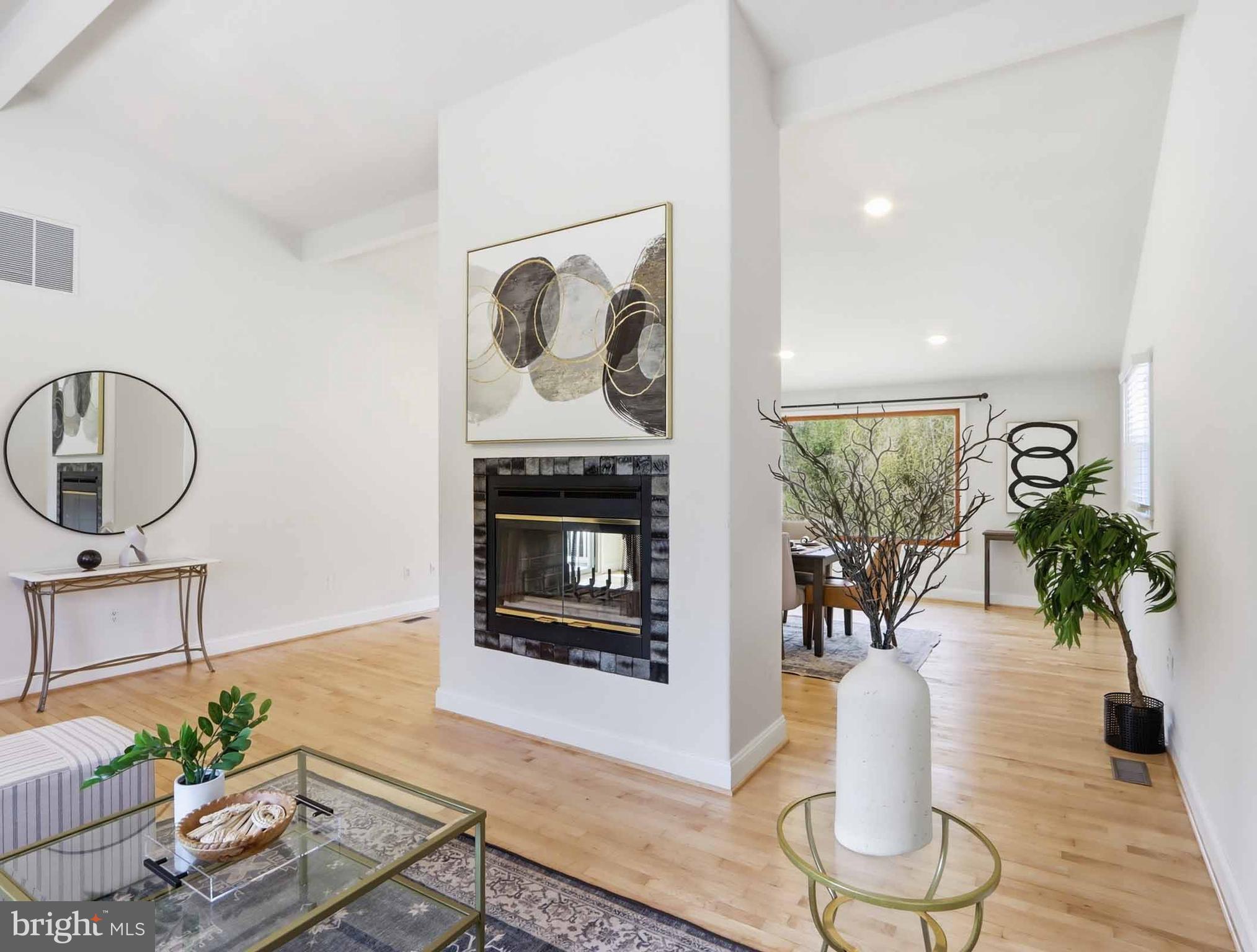 ANNANDALE ACRES - Residential