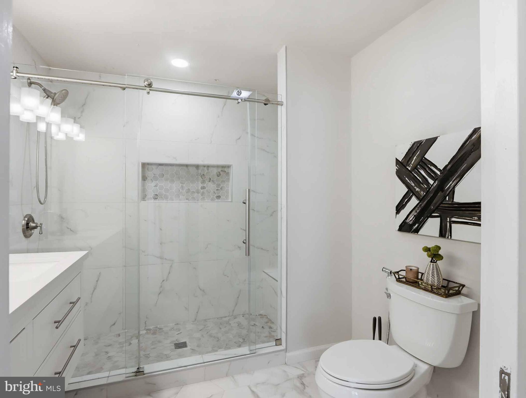 ANNANDALE ACRES - Residential