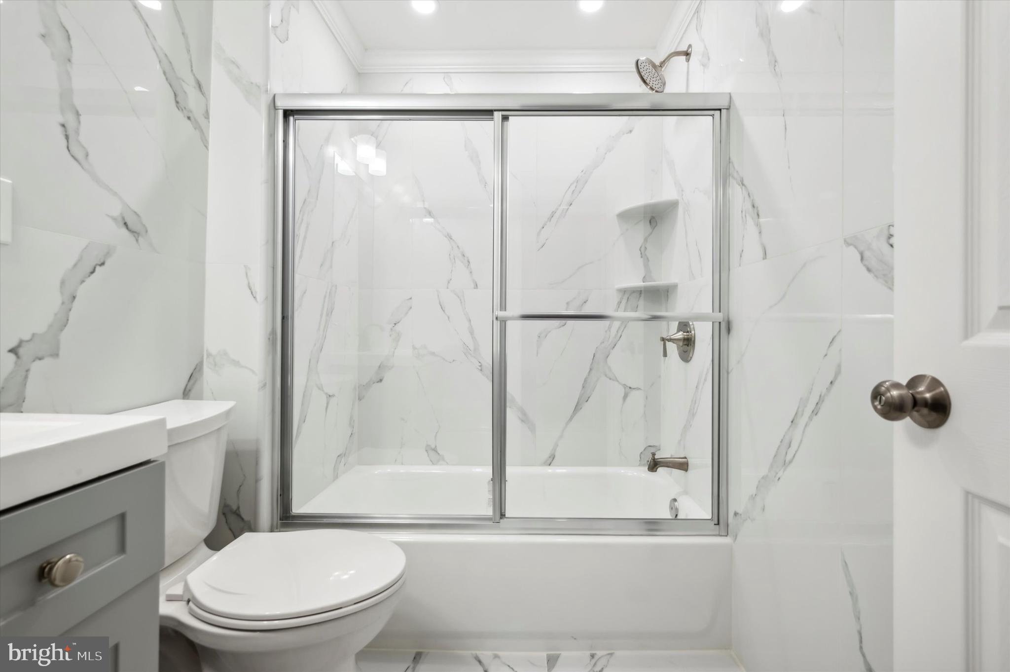 OLDE KENSINGTON - Residential Lease