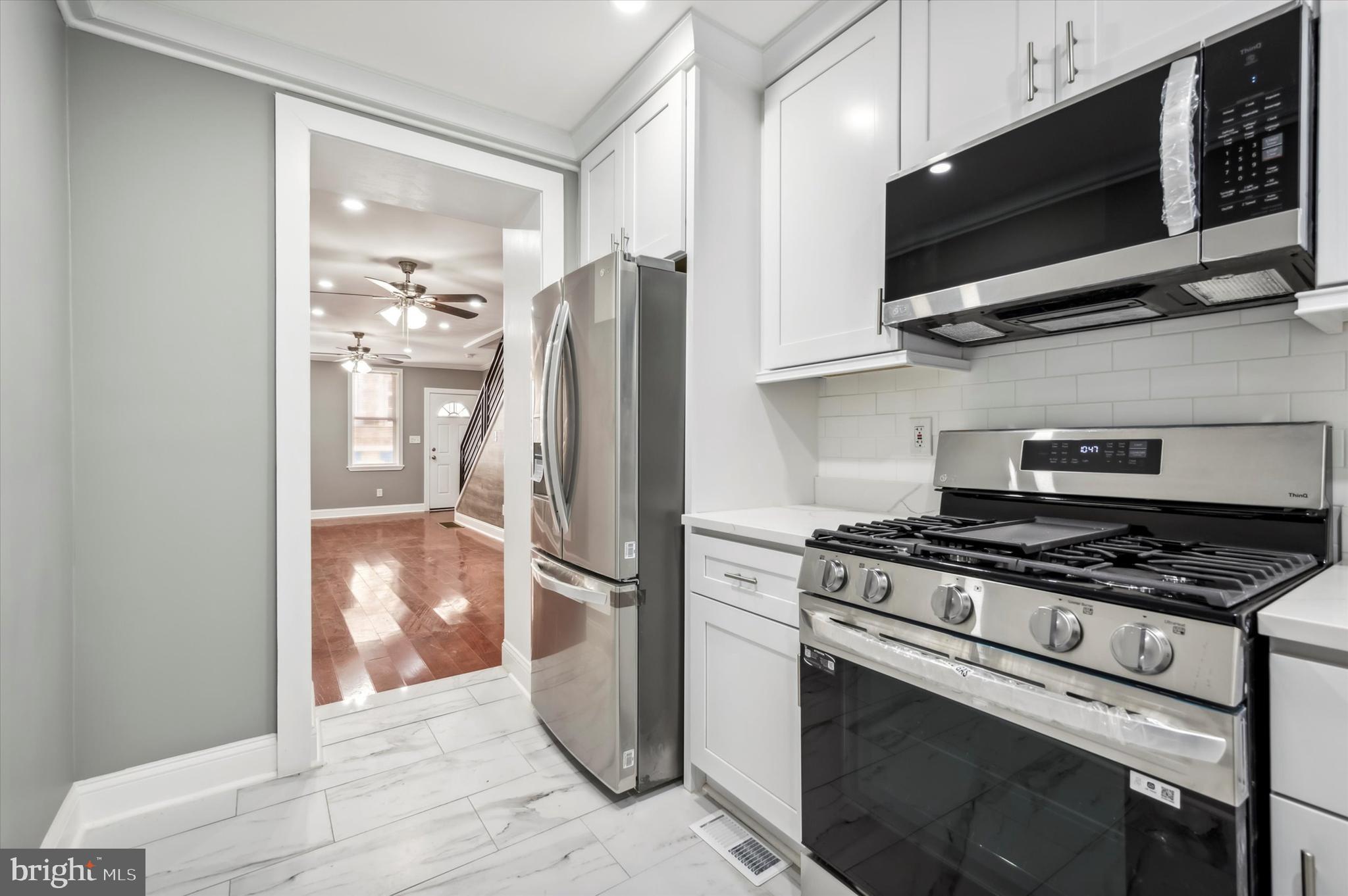 OLDE KENSINGTON - Residential Lease