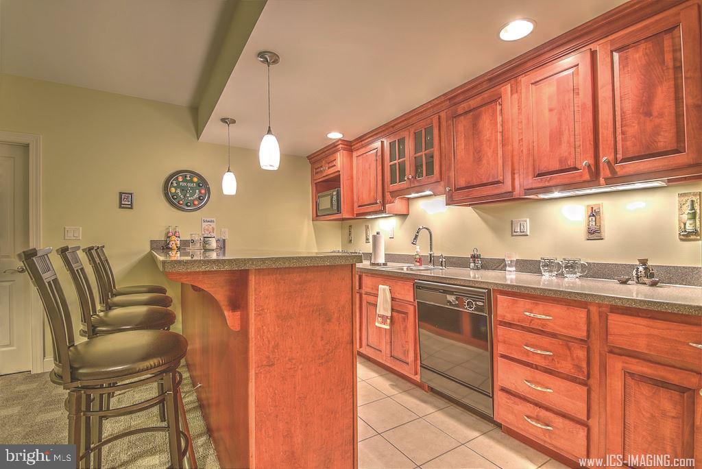 HAMPDEN SUMMIT - Residential