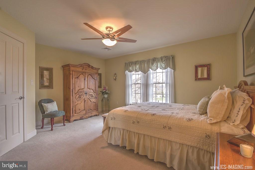 HAMPDEN SUMMIT - Residential