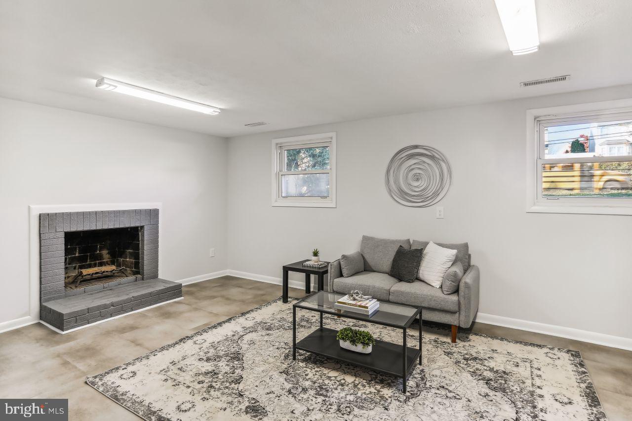 DRESDEN GREEN - Residential