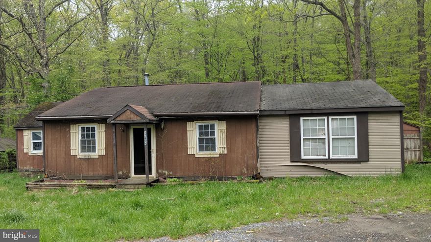 DEEPLY DISCOUNTED FORECLOSURE . PRICED APPROVED AS AN ASSIGNMENT OF THE BANKS CONTRACT SOLD AS IS  NO WAITING FOR INVESTORS FIX AND FLIP KEEP IN RENTAL PORTFILIO OR MOVE IN AND GAIN EQUITY NO FHA FINANCING SHORT TERM HARD MONEY CONSIDERED TO INVESTORS ONLY EMAIL LA FOR SPECIAL ASSIGNMENT DOCUMENTS PLEASE SUBMIT HIGHEST AND BEST