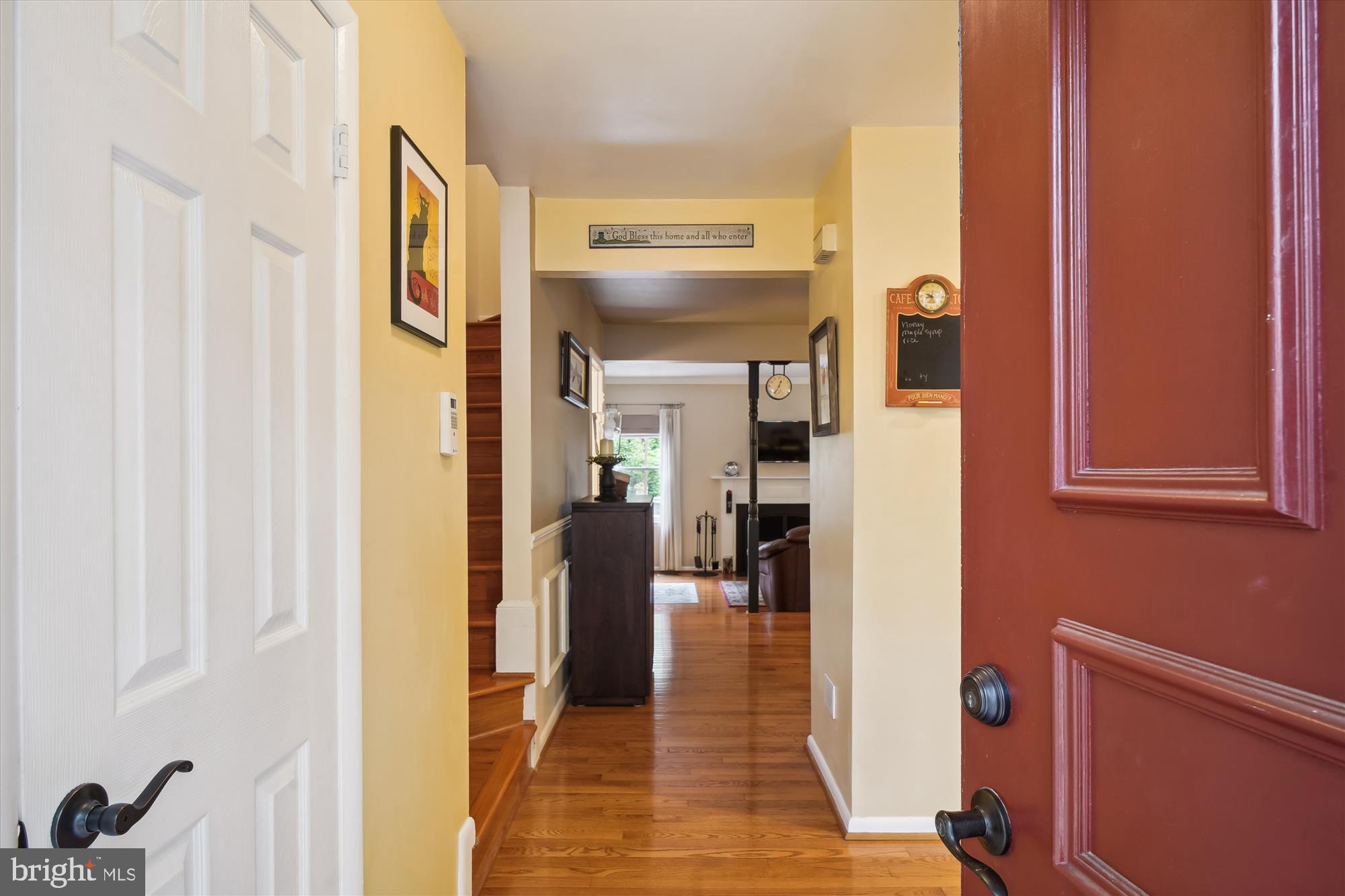 GUNNERS LAKE VILLAGE - Residential Lease