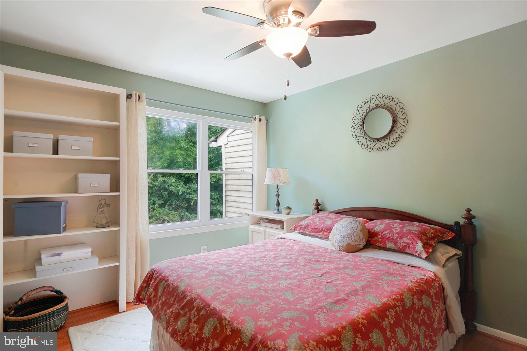 GUNNERS LAKE VILLAGE - Residential Lease