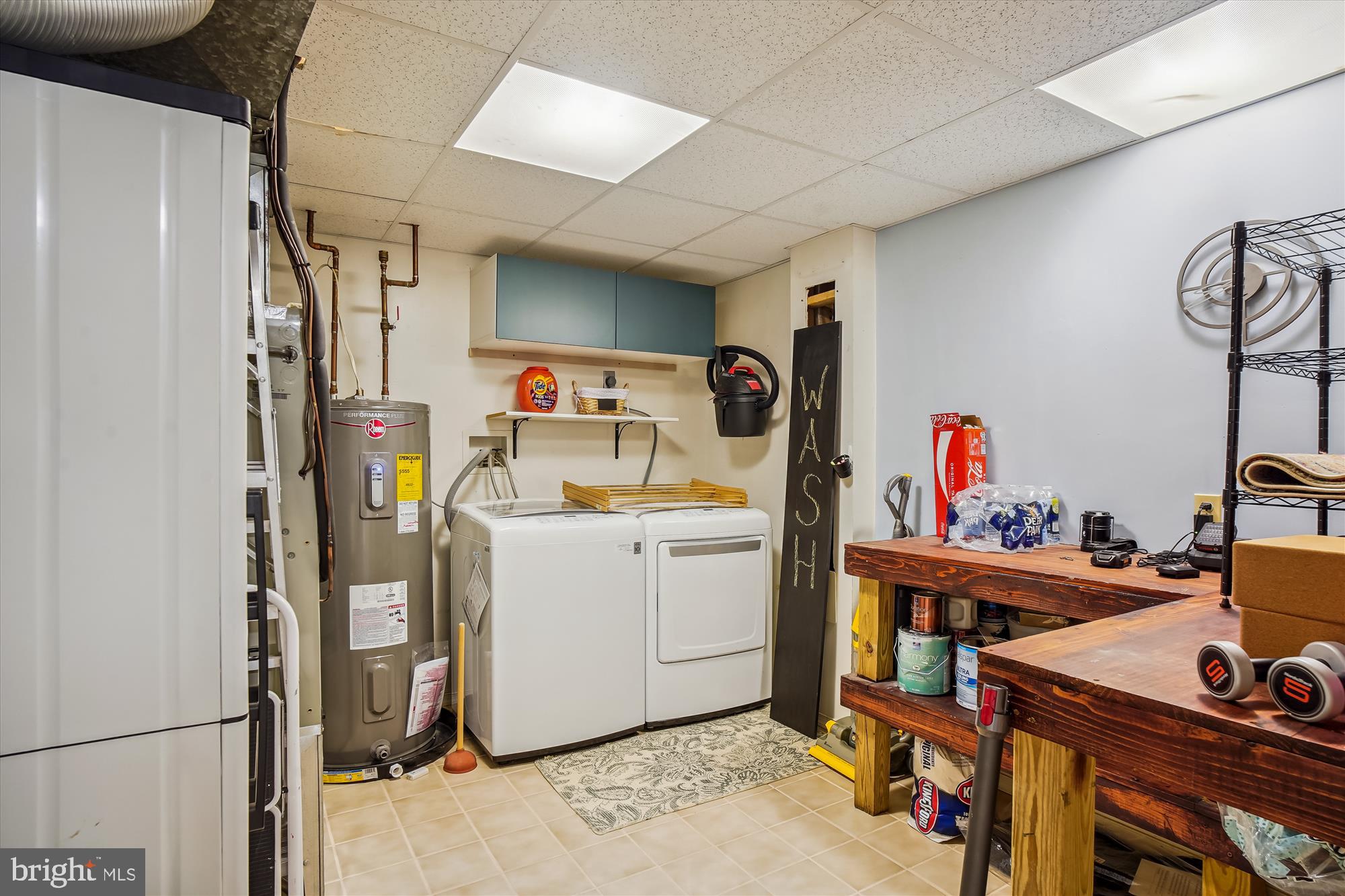 GUNNERS LAKE VILLAGE - Residential Lease