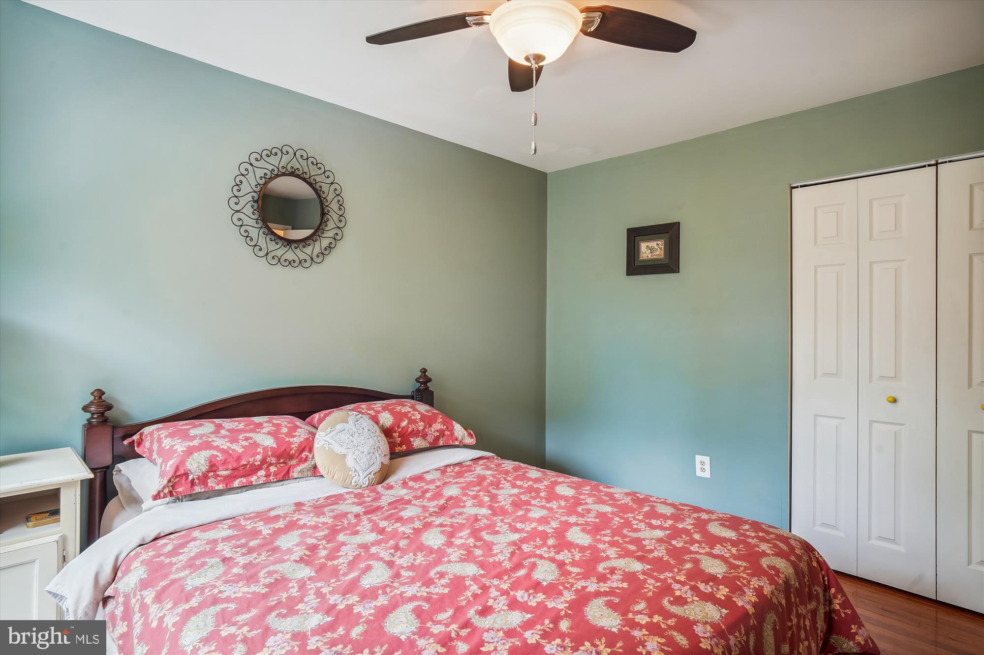 GUNNERS LAKE VILLAGE - Residential Lease