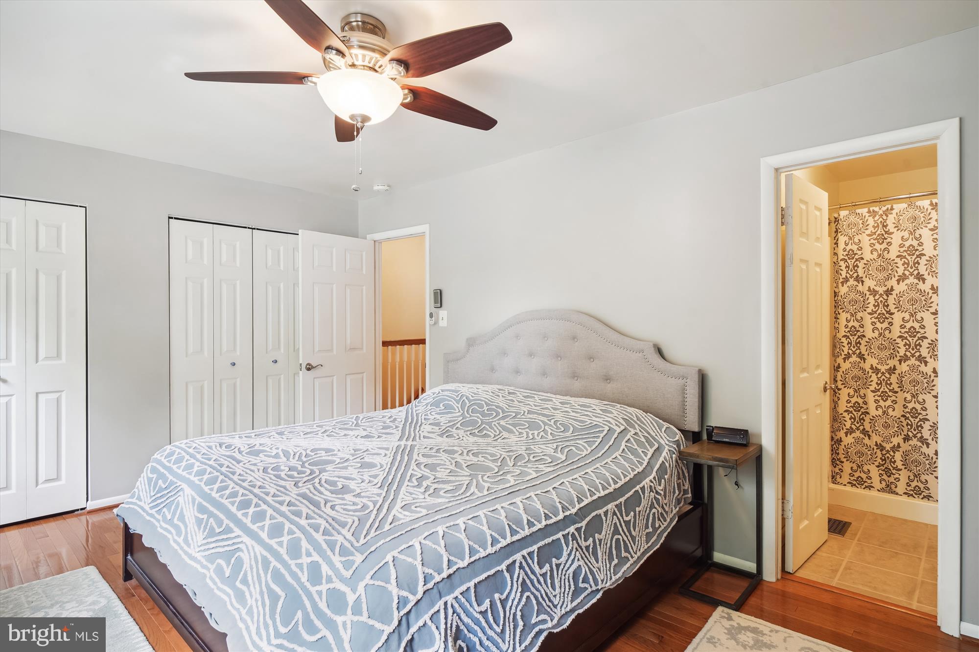 GUNNERS LAKE VILLAGE - Residential Lease