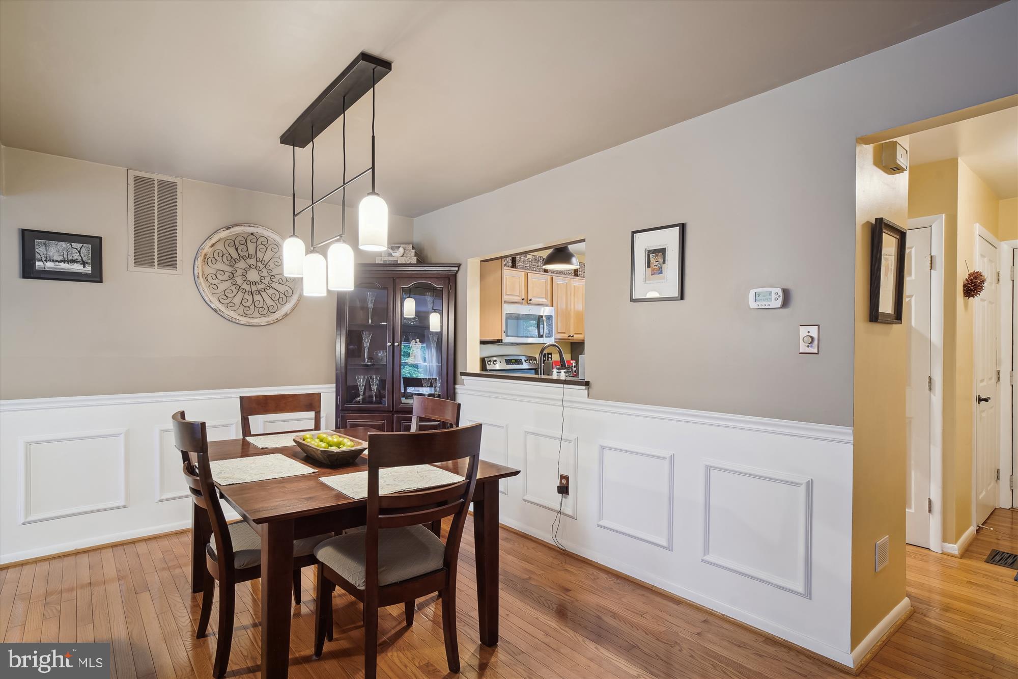 GUNNERS LAKE VILLAGE - Residential Lease