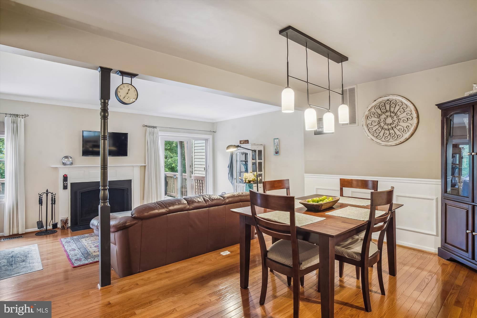 GUNNERS LAKE VILLAGE - Residential Lease