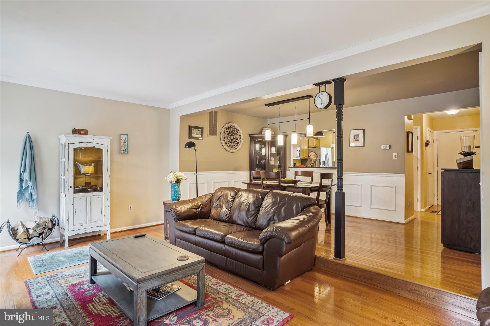 GUNNERS LAKE VILLAGE - Residential Lease