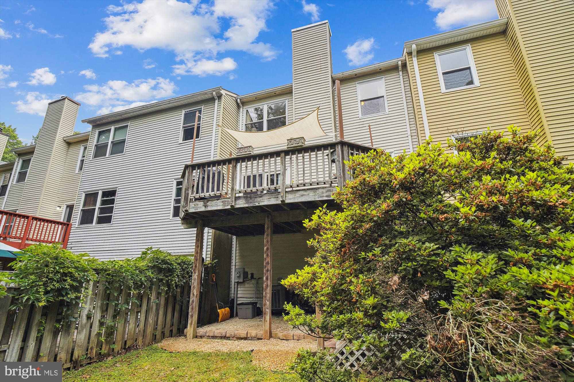 GUNNERS LAKE VILLAGE - Residential Lease