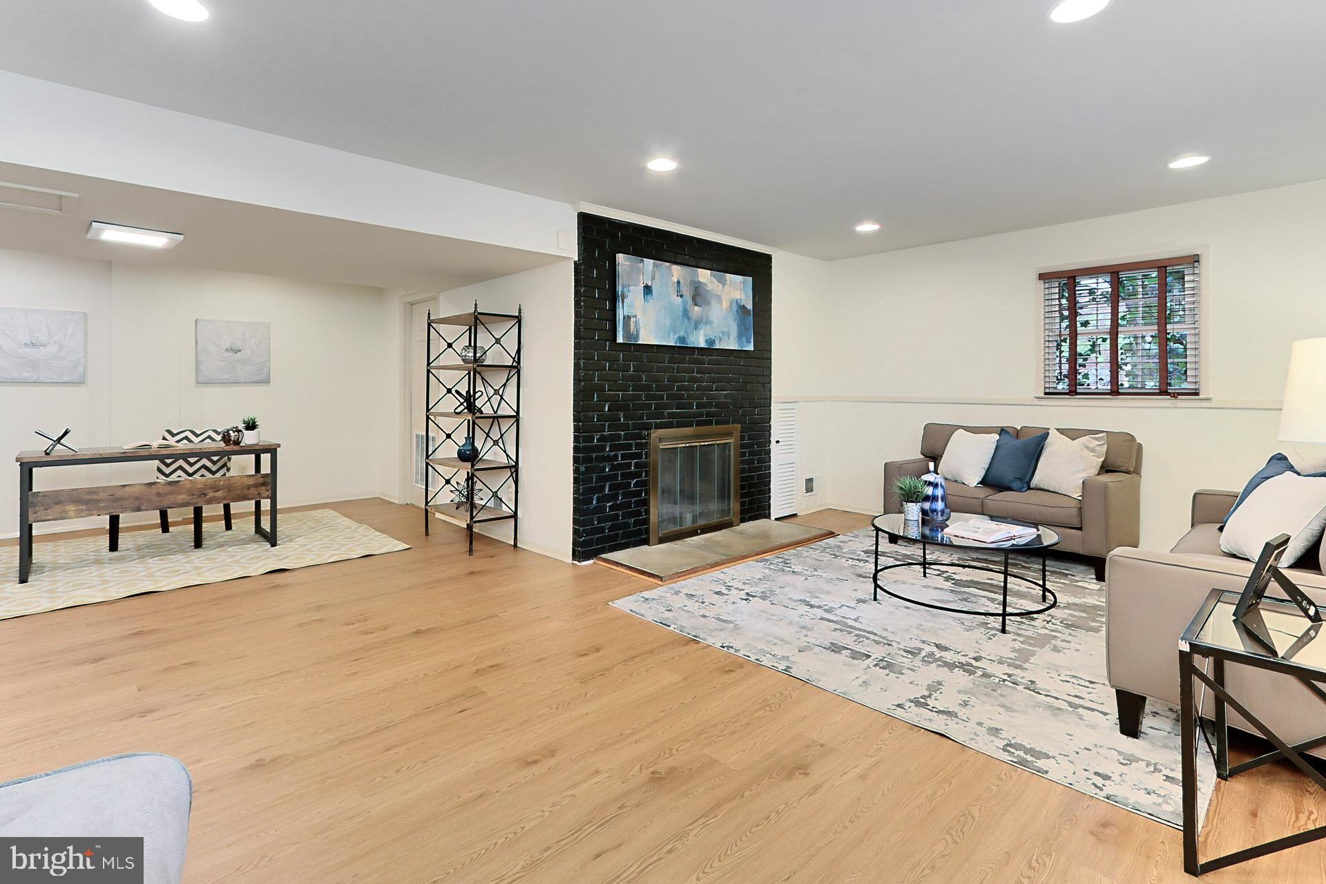 WEST SPRINGFIELD - Residential