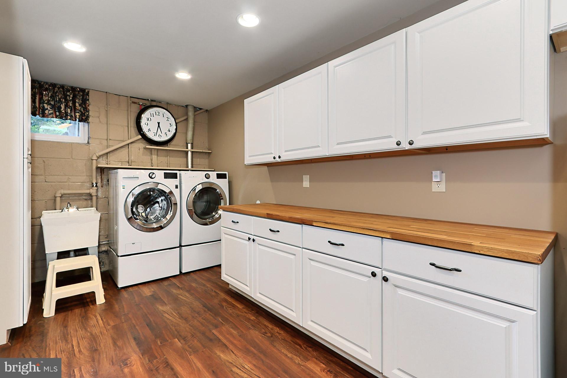 WEST SPRINGFIELD - Residential