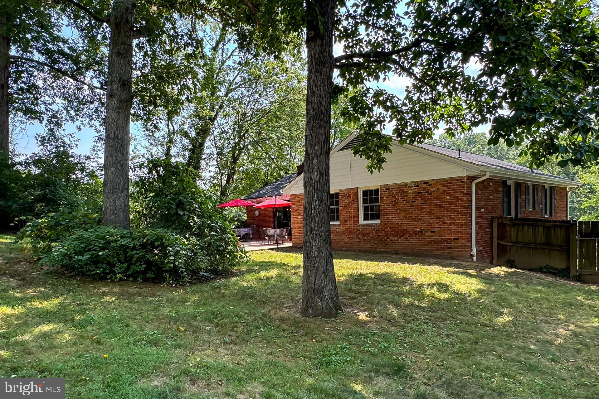 WEST SPRINGFIELD - Residential