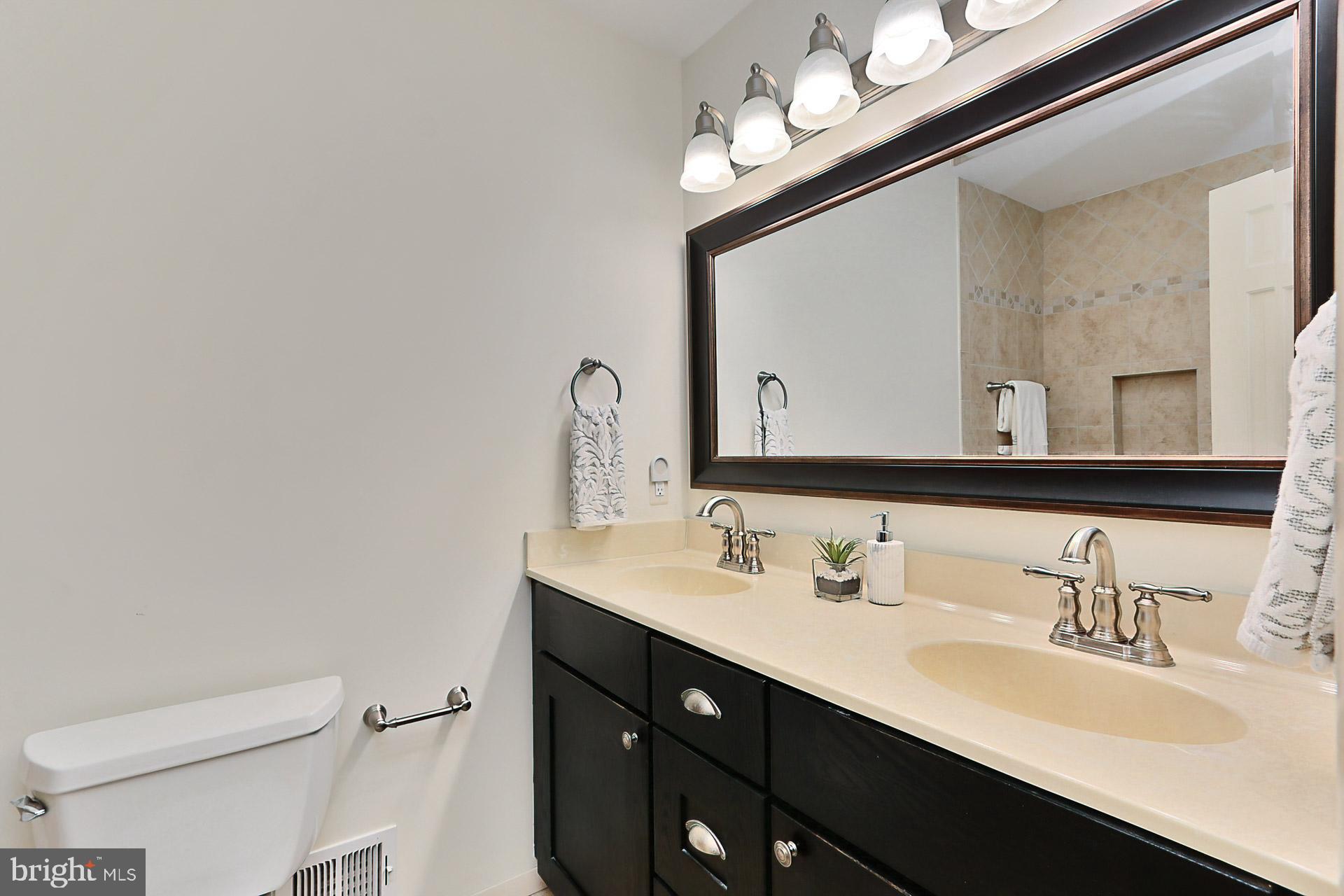 WEST SPRINGFIELD - Residential