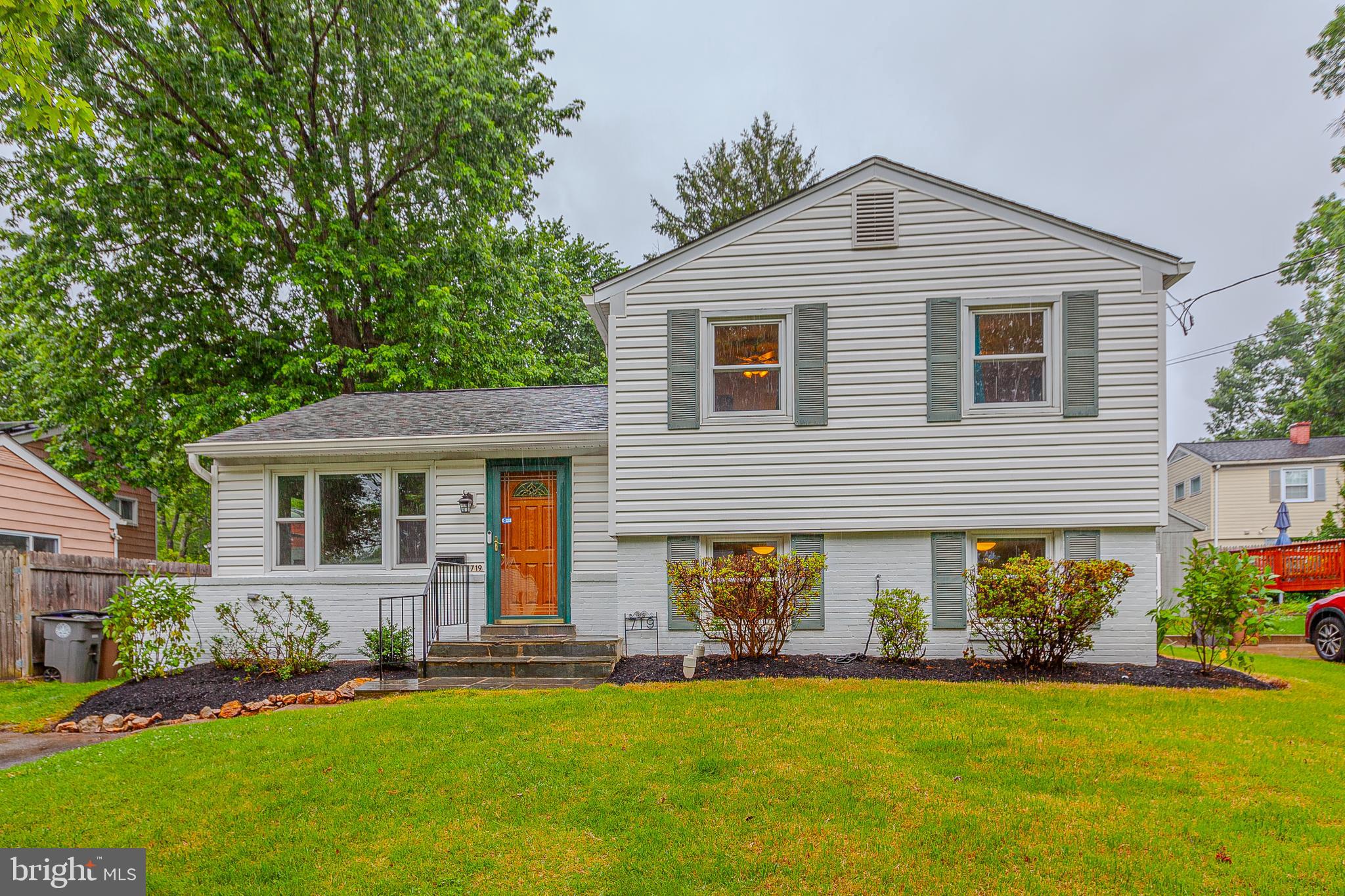 719 WOODBURN ROAD