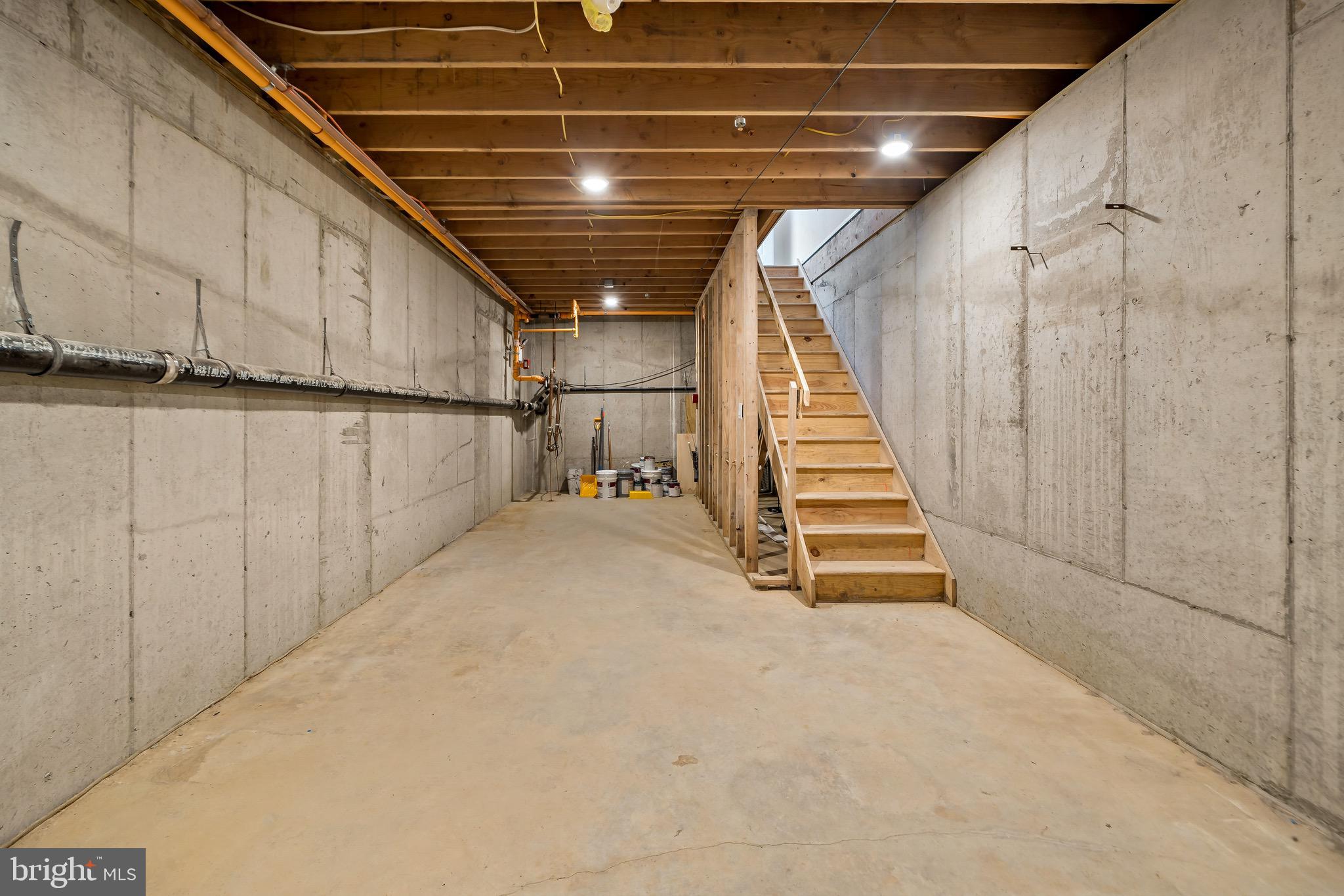 POINT BREEZE - Residential Income