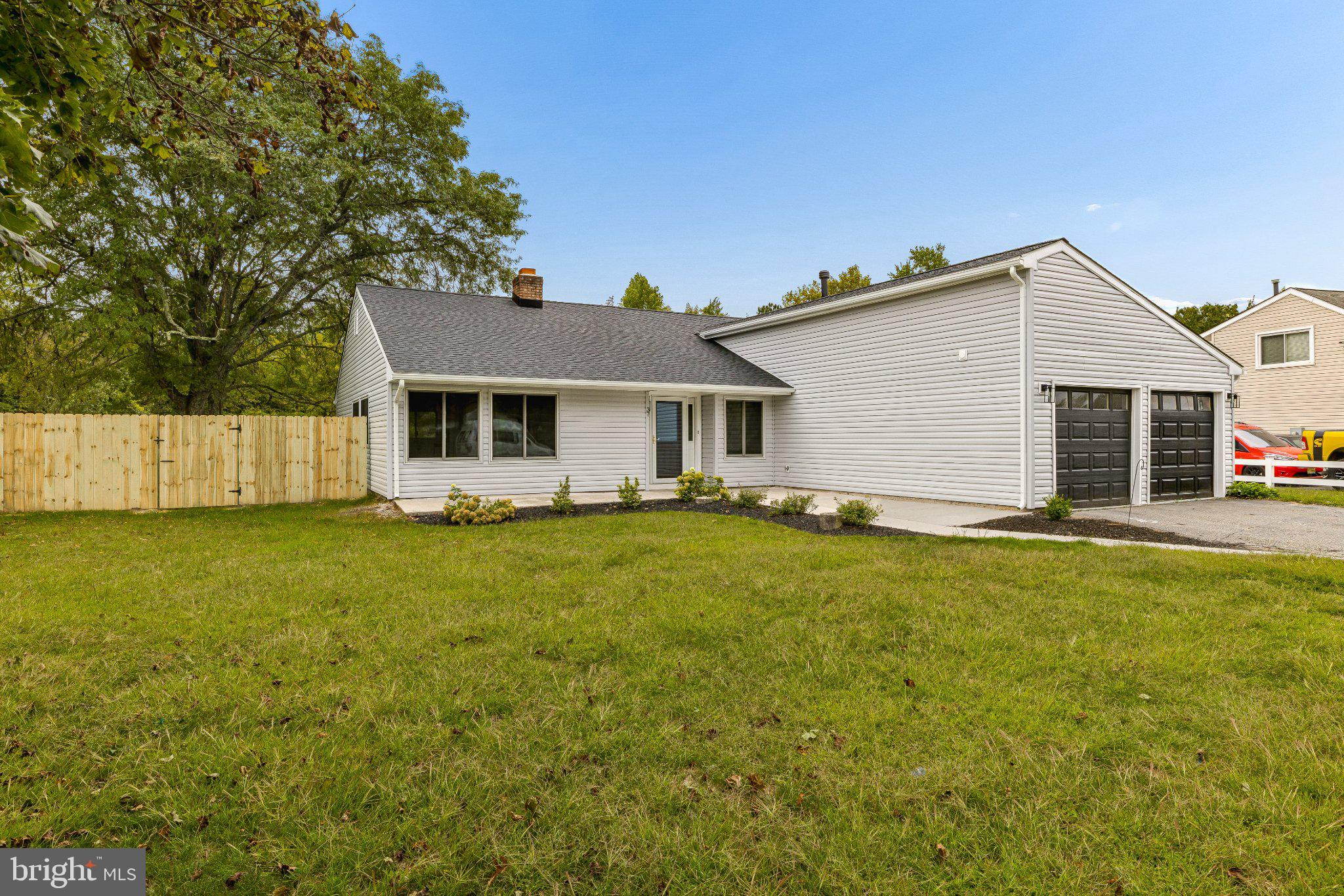37 PINEWOOD LANE