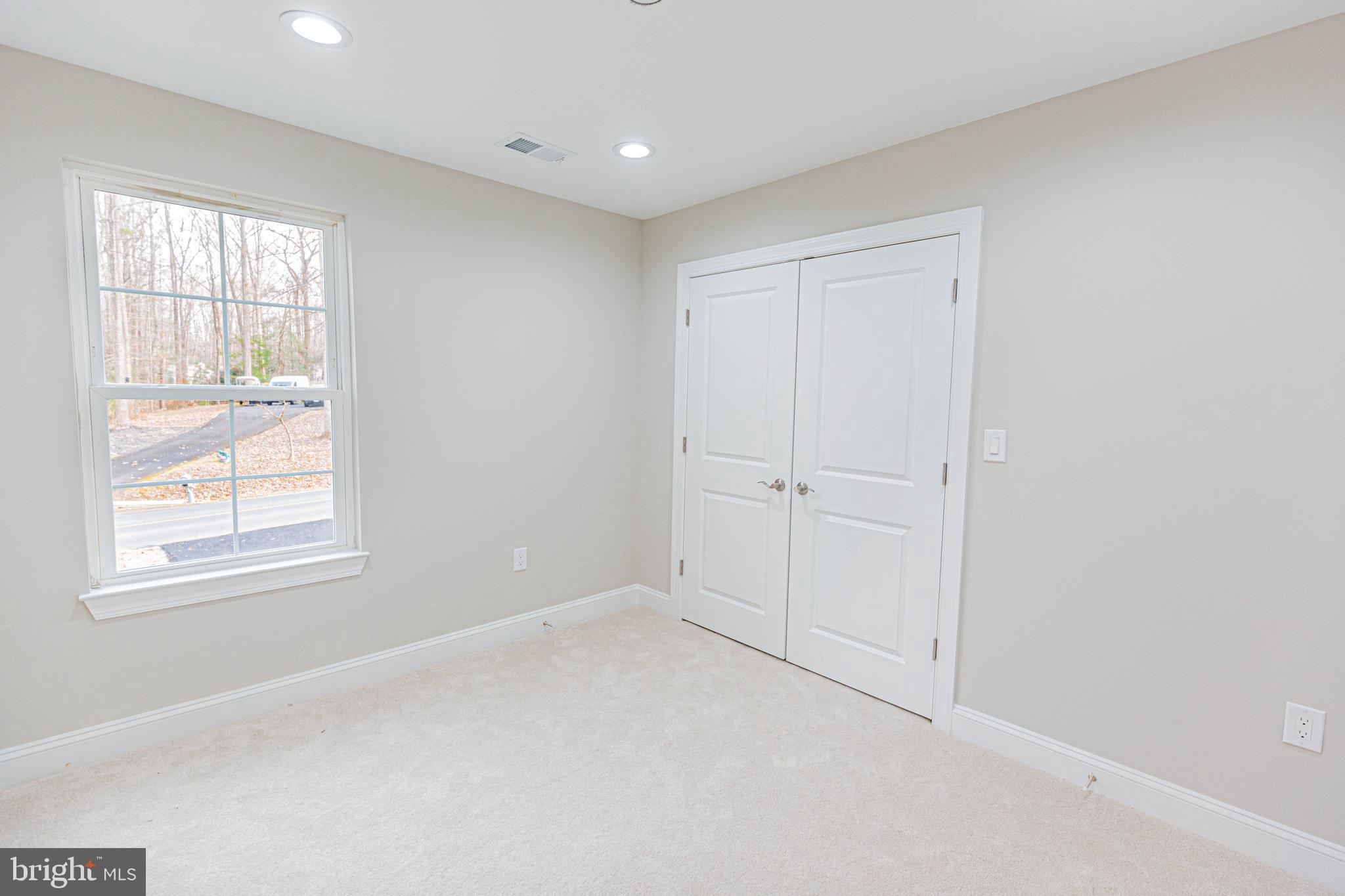 LAKE LAND OR - Residential