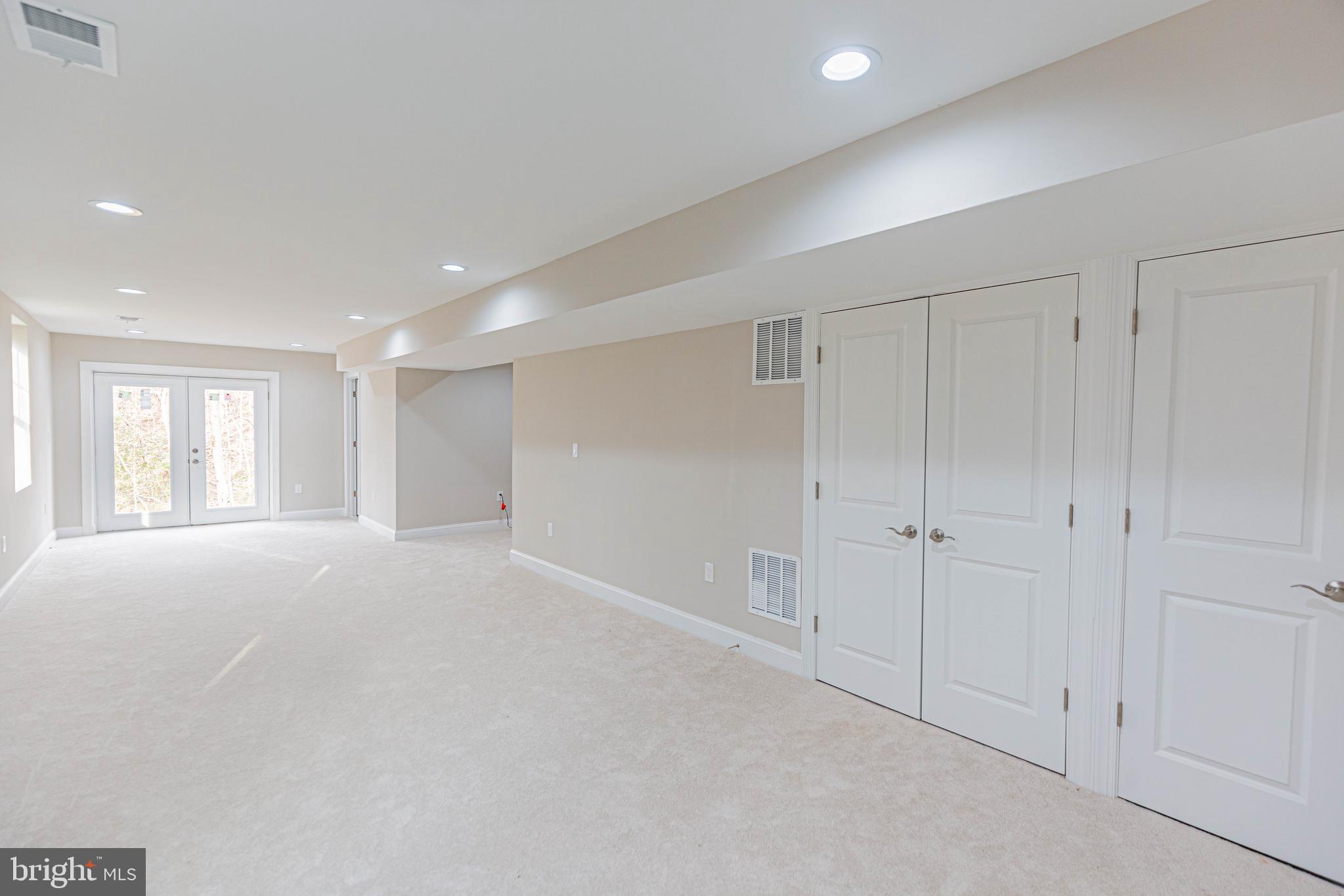 LAKE LAND OR - Residential