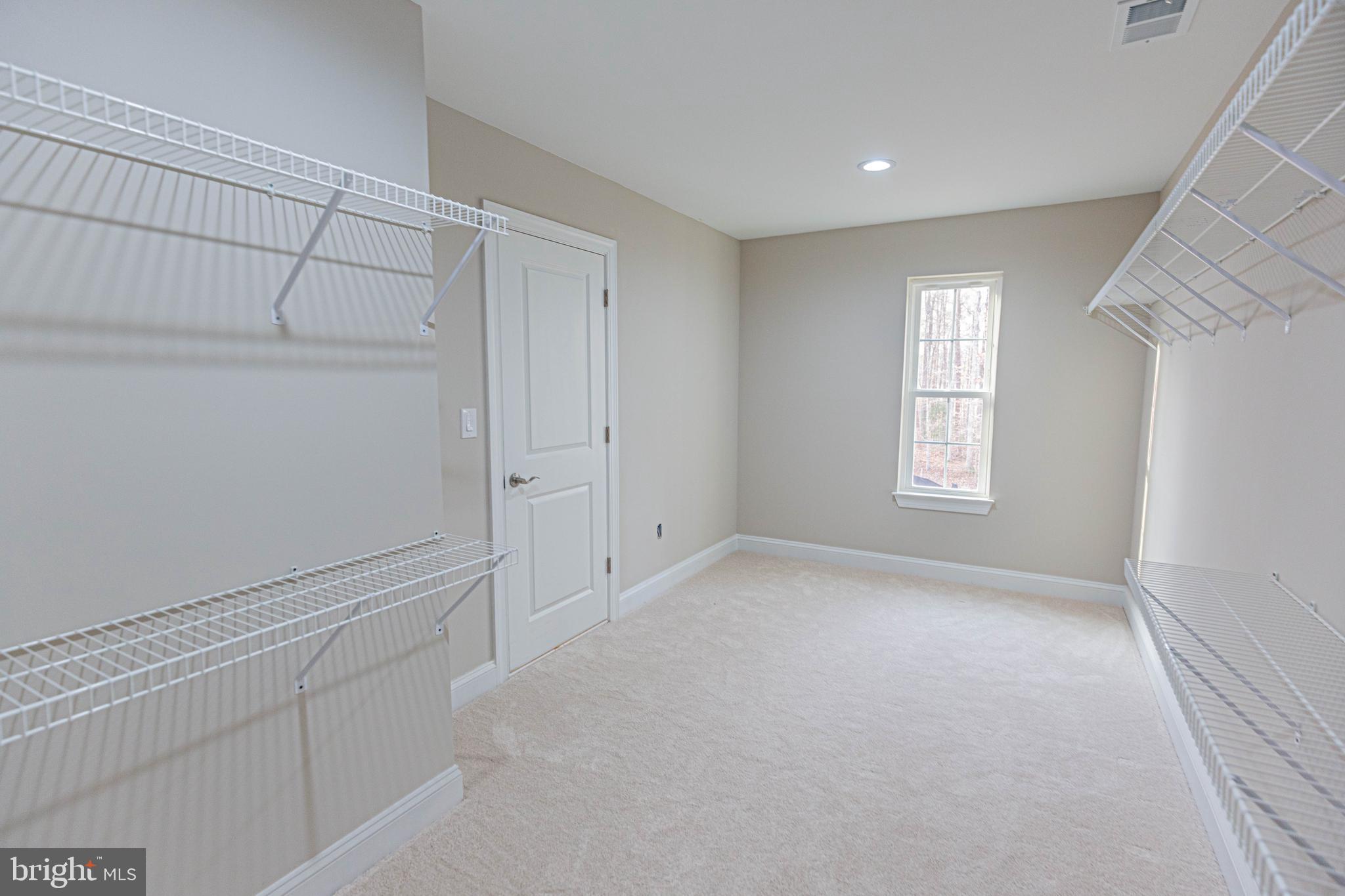 LAKE LAND OR - Residential